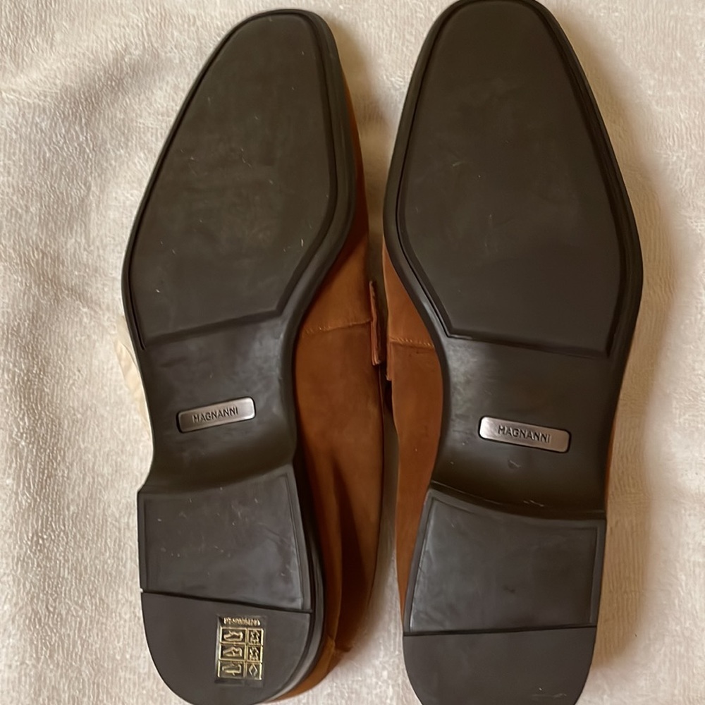 Shoes - Picture 4 of 5